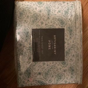 NWT! Twin sheet set-Artisan NY
